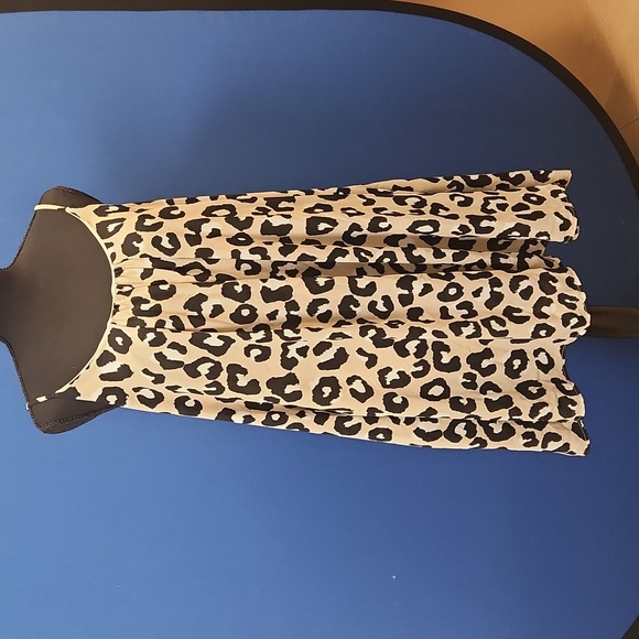 The impeccable pig, relaxed fit dress, size M - Picture 2 of 7